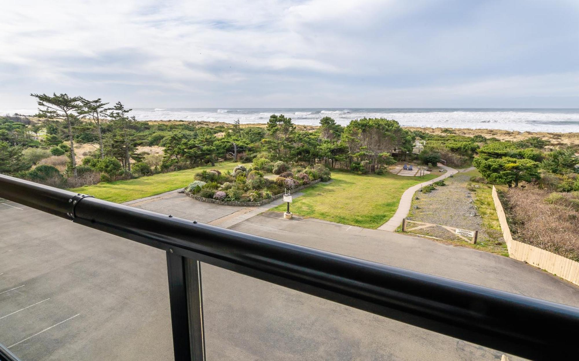 Gold Beach Inn Exterior photo