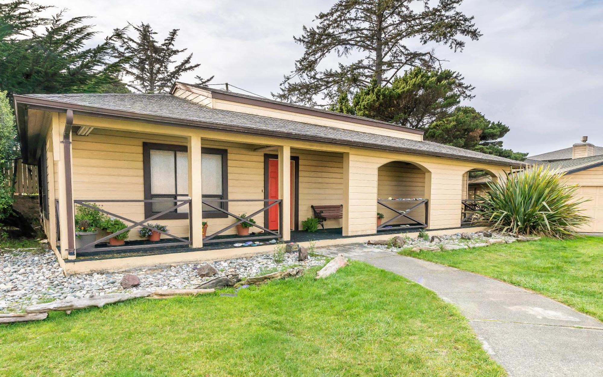 Gold Beach Inn Exterior photo